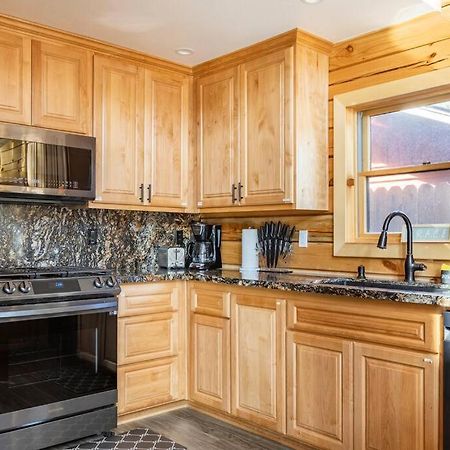 Modern Family Cabin Mins To Lake, Slopes & Hikes Биг-Бэар-Сити Экстерьер фото