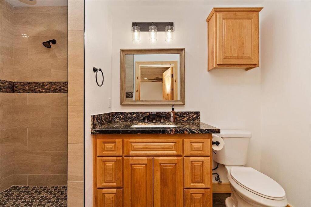 Modern Family Cabin Mins To Lake, Slopes & Hikes Биг-Бэар-Сити Экстерьер фото
